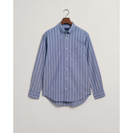 Camisa Oxford às riscas corte normal